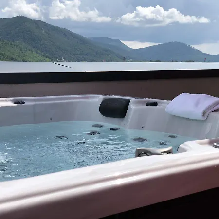 Sweet Retreat Апартаменты Брашов